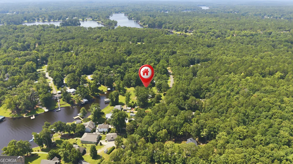 201 Lakeshore DR Eatonton, GA 31024