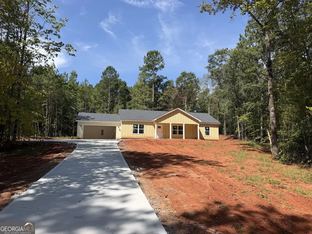 291 Russellville RD Forsyth, GA 31029