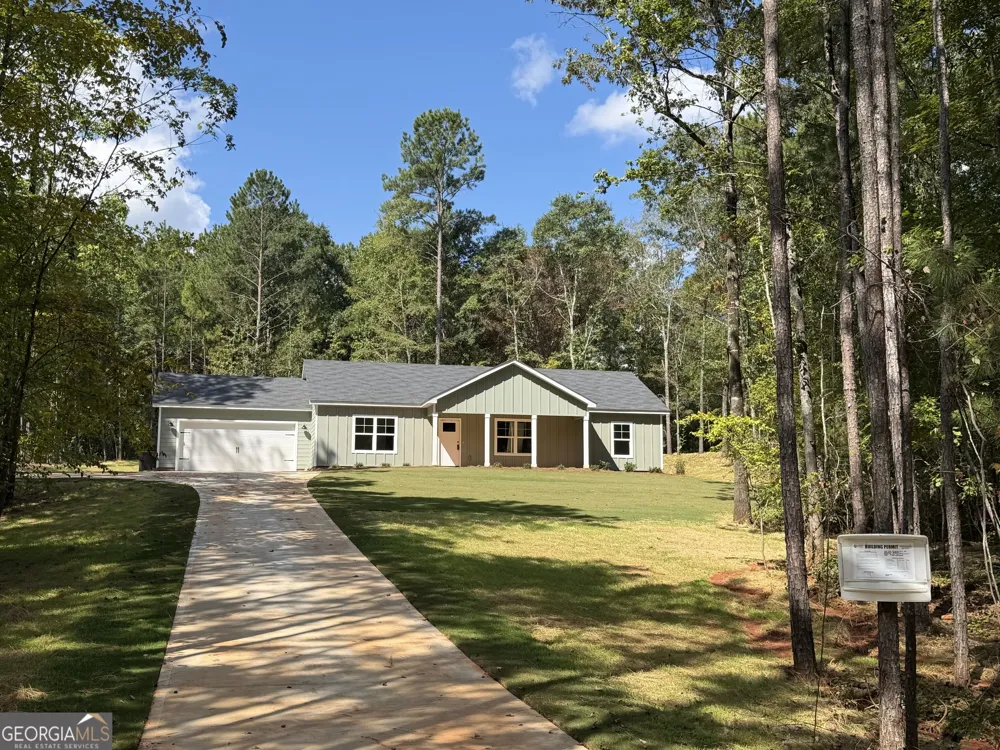 291 Russellville RD Forsyth, GA 31029