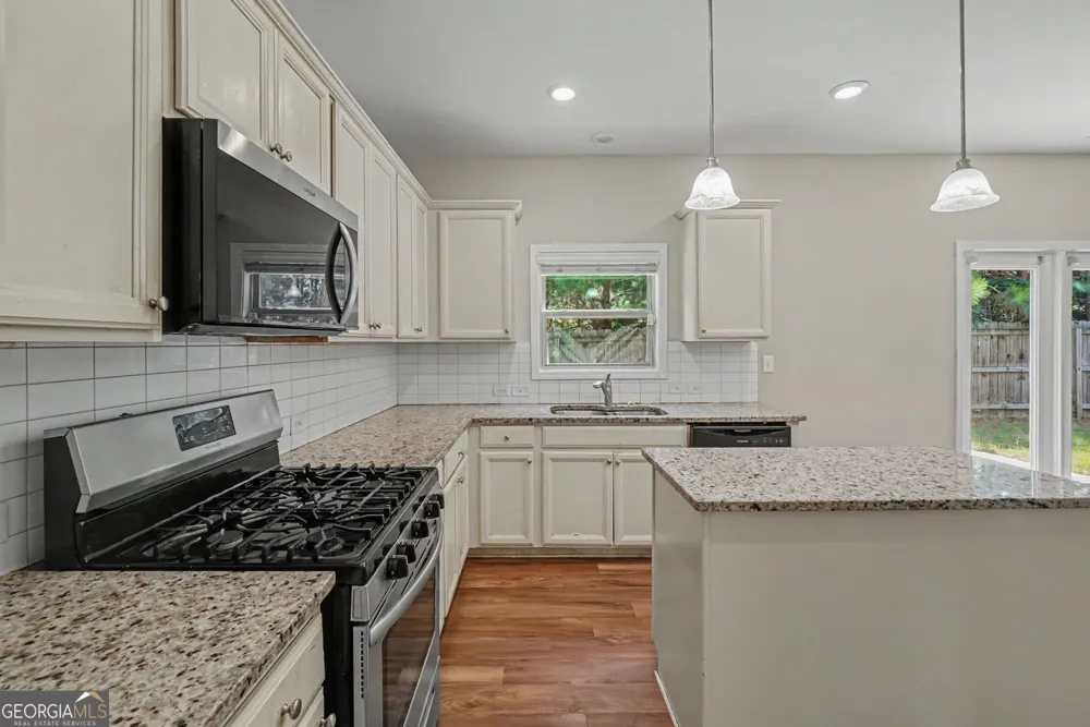 429 Lanier CT Hiram, GA 30141