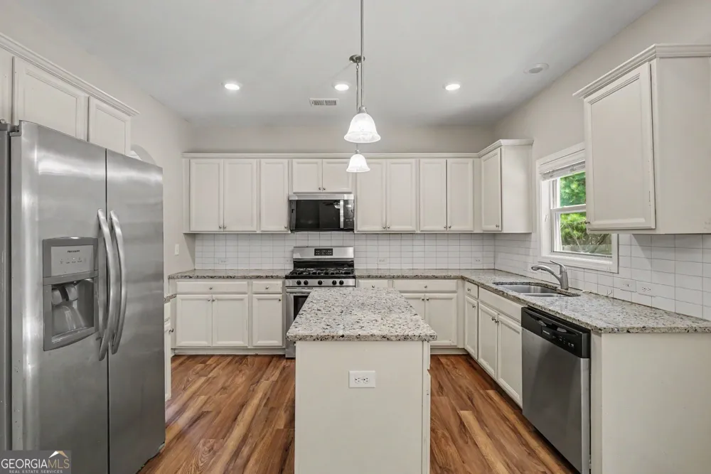 429 Lanier CT Hiram, GA 30141