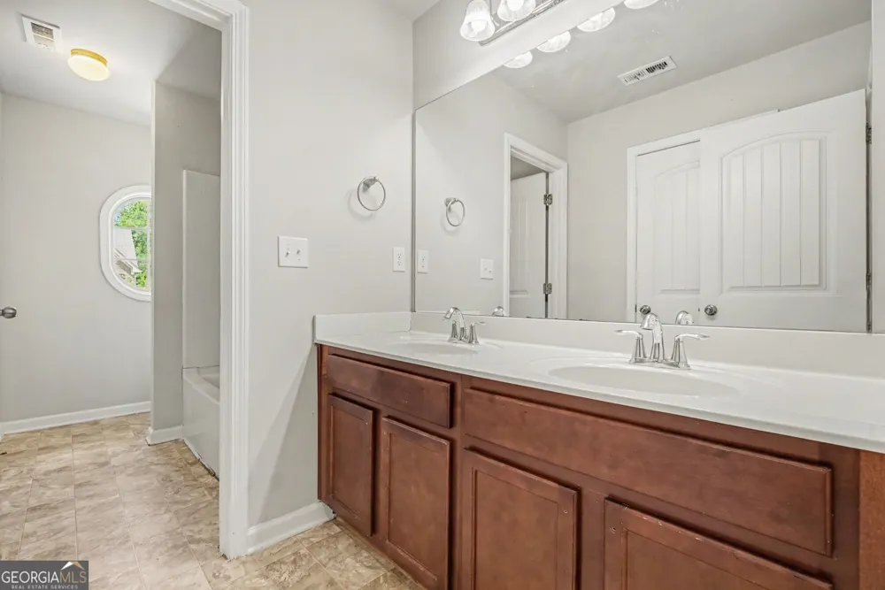 429 Lanier CT Hiram, GA 30141