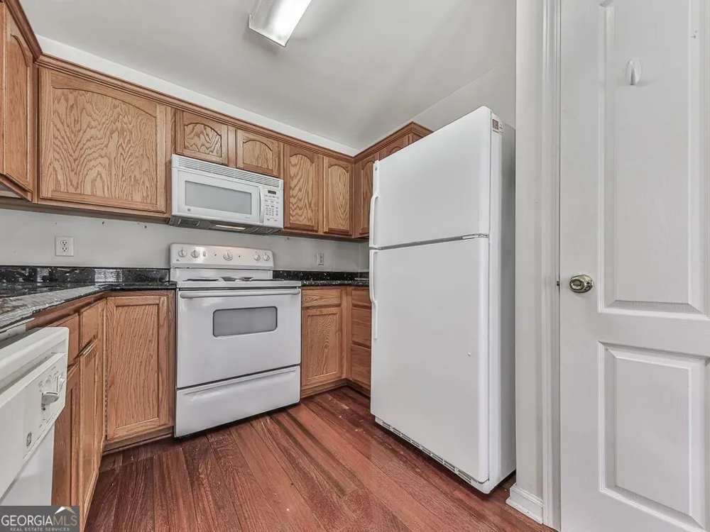 530 Fox Creek XING Woodstock, GA 30188