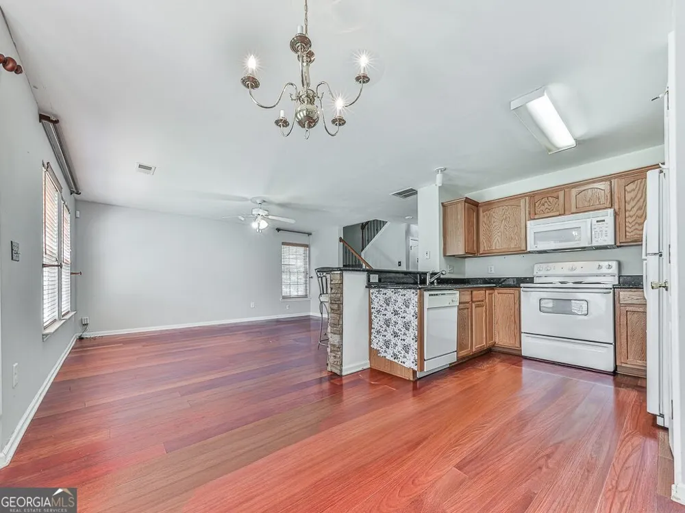 530 Fox Creek XING Woodstock, GA 30188
