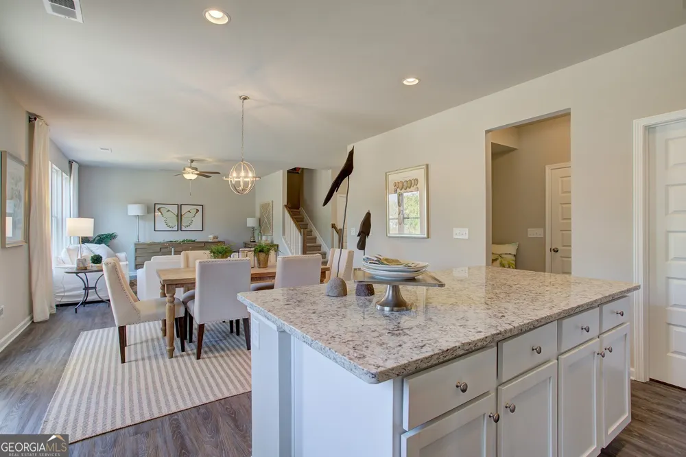 96 Purackal LN Statham, GA 30666