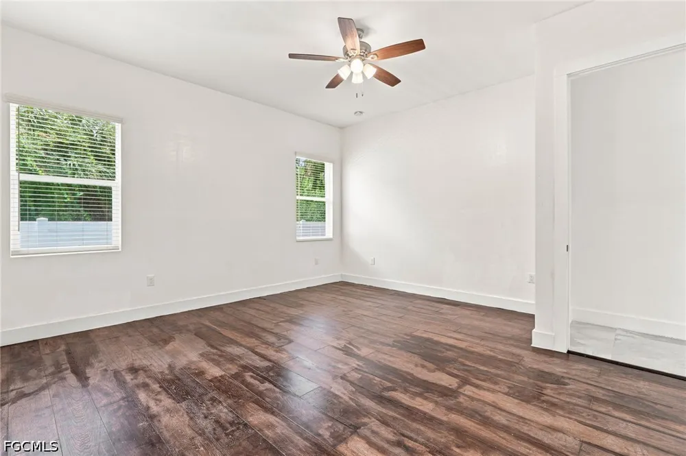 Della Drive Naples, FL 34117
