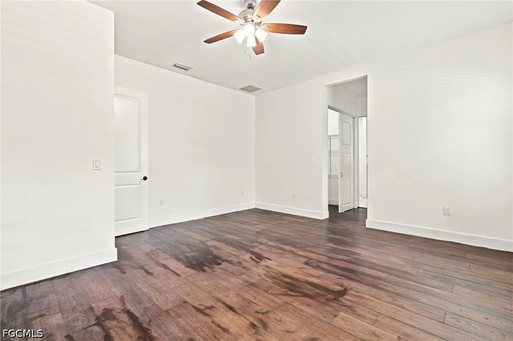 Della Drive Naples, FL 34117
