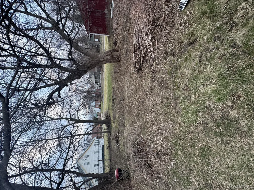 68 Lake Street Pontiac City, MI 48341