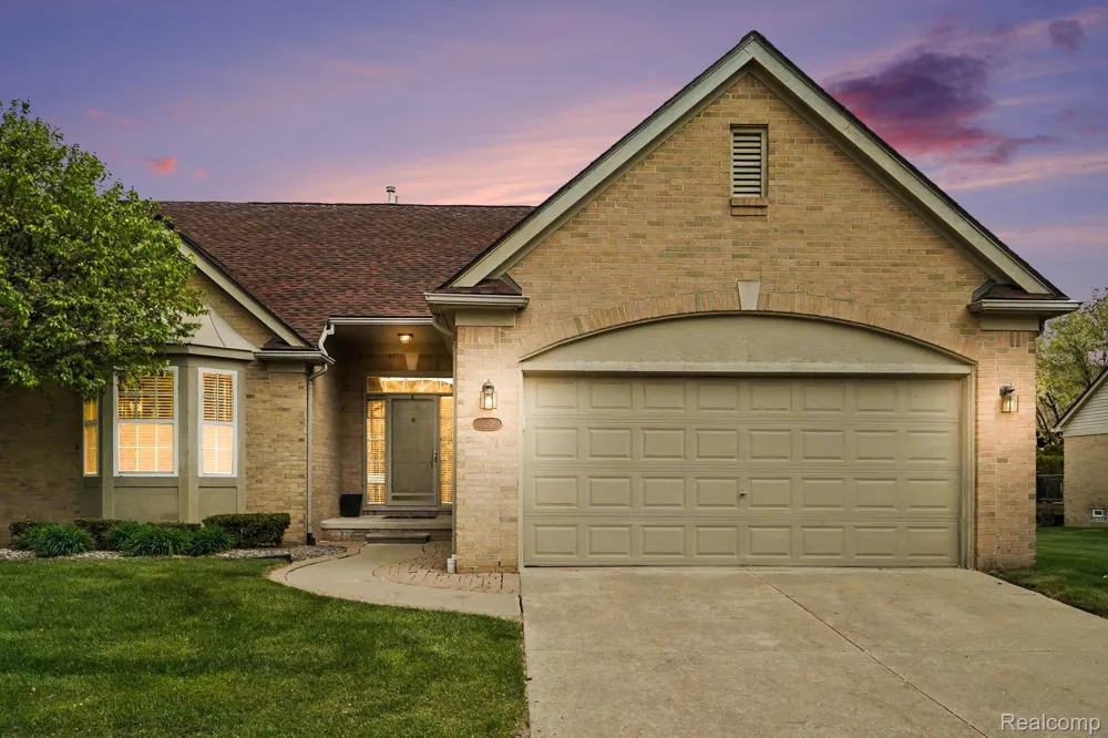 17171 Stone Drive #73 Clinton Charter Township, MI 48038