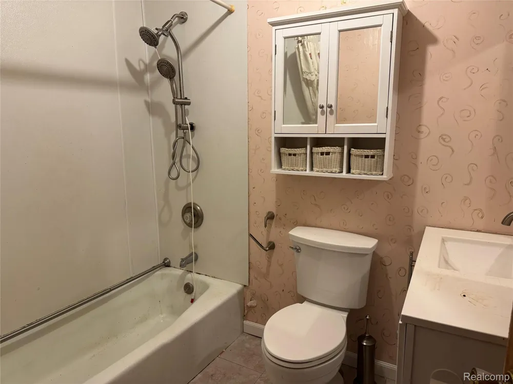 226 S Burkhart Road Marion Township, MI 48843