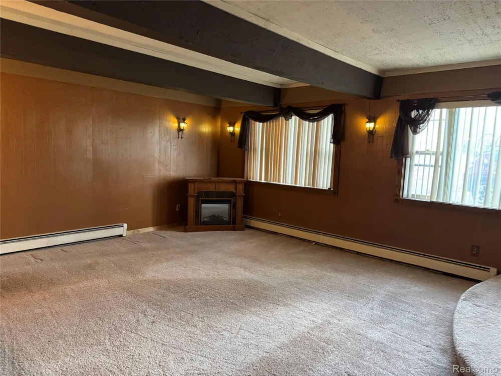 226 S Burkhart Road Marion Township, MI 48843