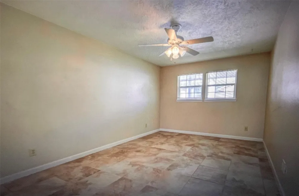 4502 Haiti Lane Pasadena, TX 77505