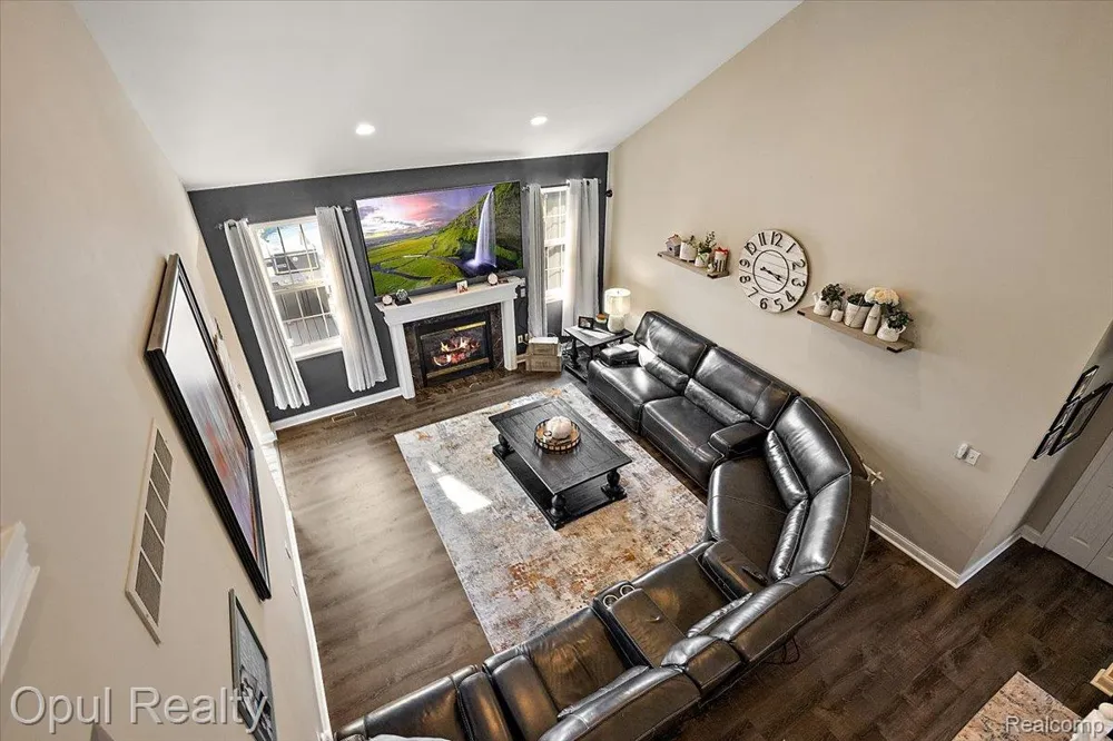 5164 Birch Lane Springfield Charter Township, MI 48350