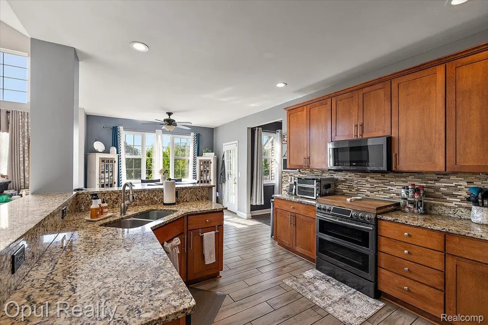 5164 Birch Lane Springfield Charter Township, MI 48350