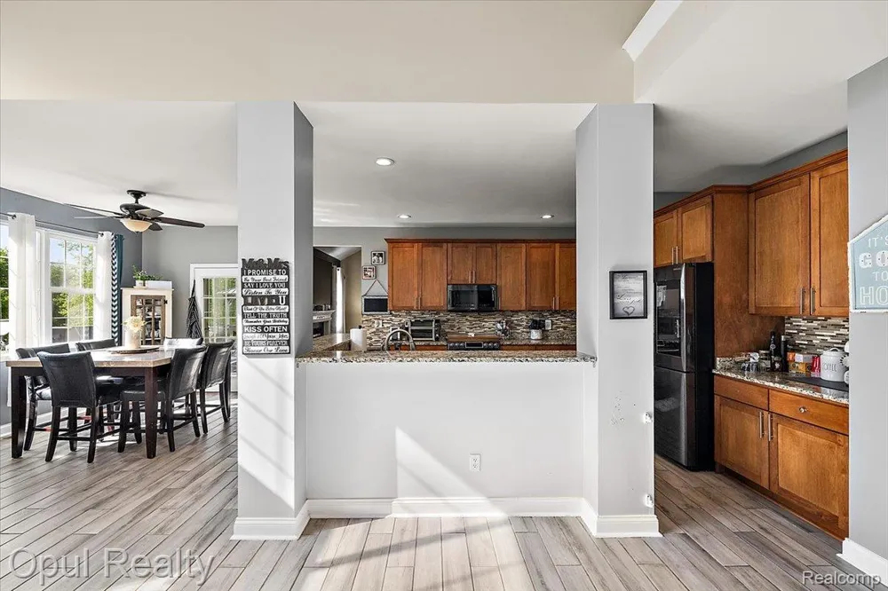 5164 Birch Lane Springfield Charter Township, MI 48350