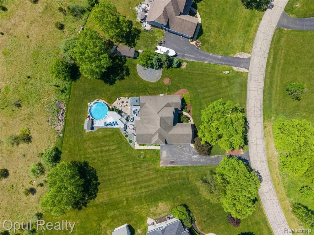 5164 Birch Lane Springfield Charter Township, MI 48350