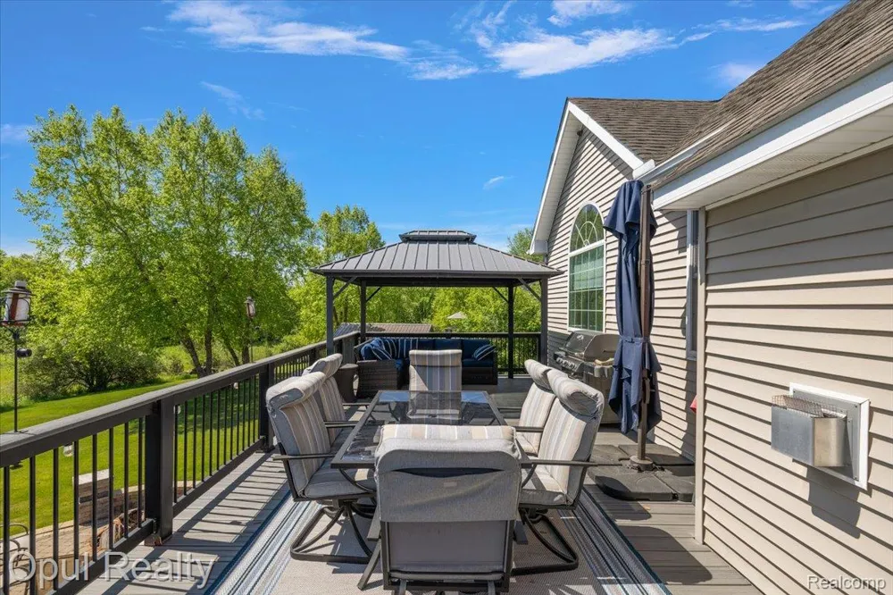 5164 Birch Lane Springfield Charter Township, MI 48350