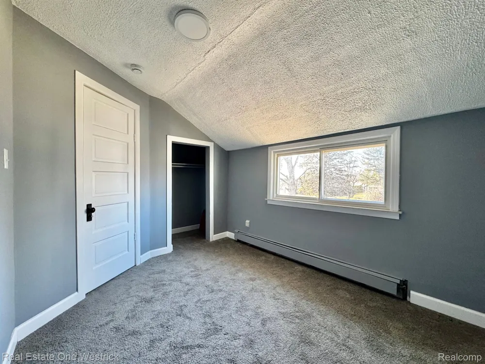 432 Edgewater Drive Algonac City, MI 48001
