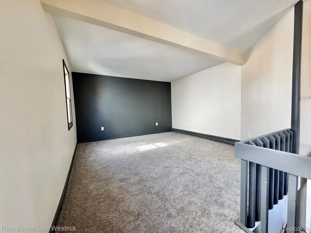 432 Edgewater Drive Algonac City, MI 48001