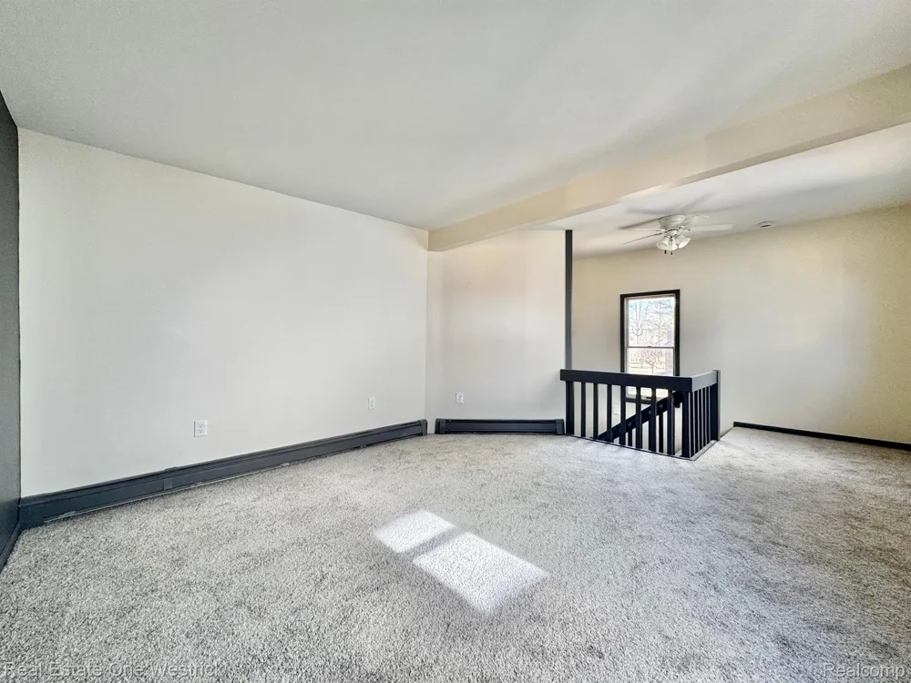 432 Edgewater Drive Algonac City, MI 48001