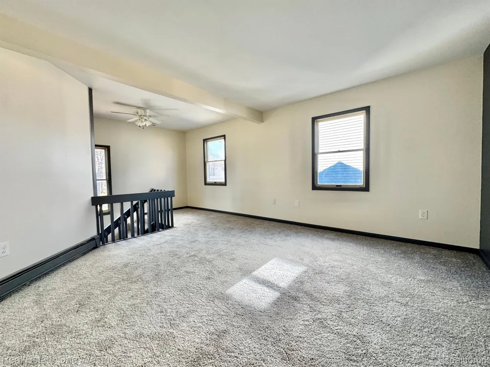 432 Edgewater Drive Algonac City, MI 48001