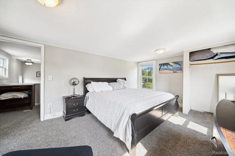 18849 DELAWARE AVENUE Redford Charter Township, MI 48240