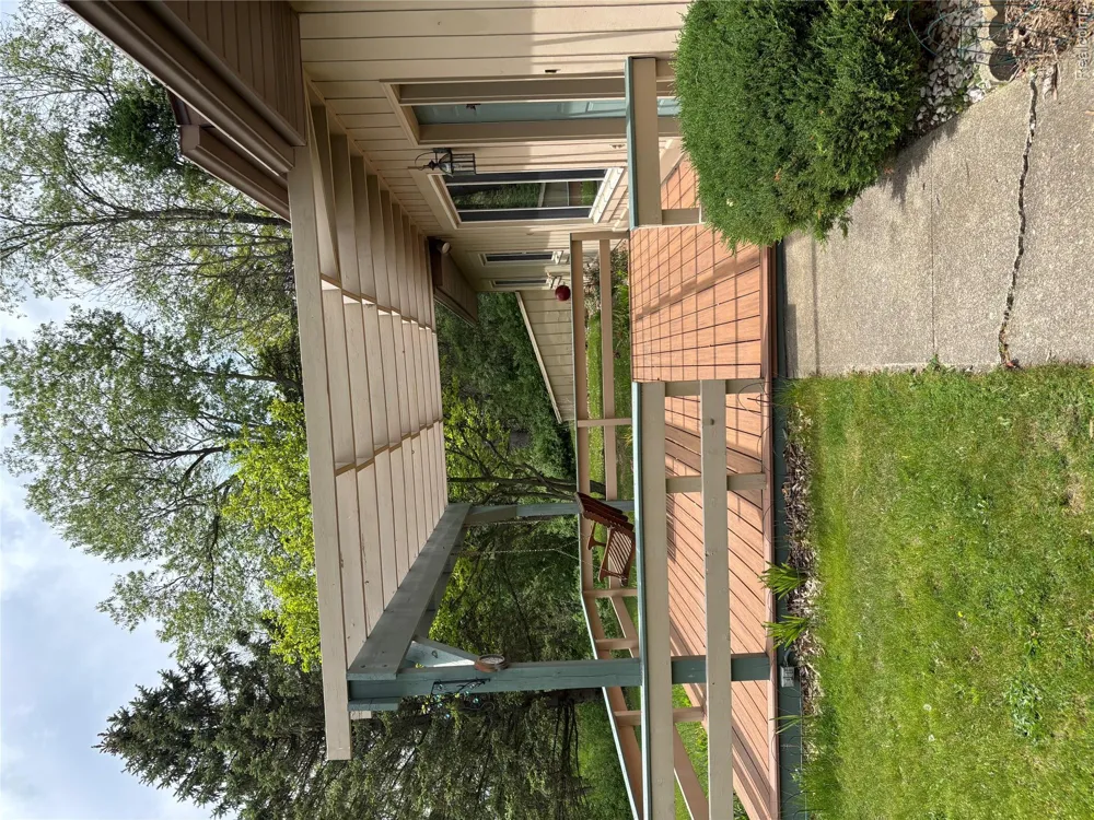 885 Lake Forest Drive Lapeer Township, MI 48446