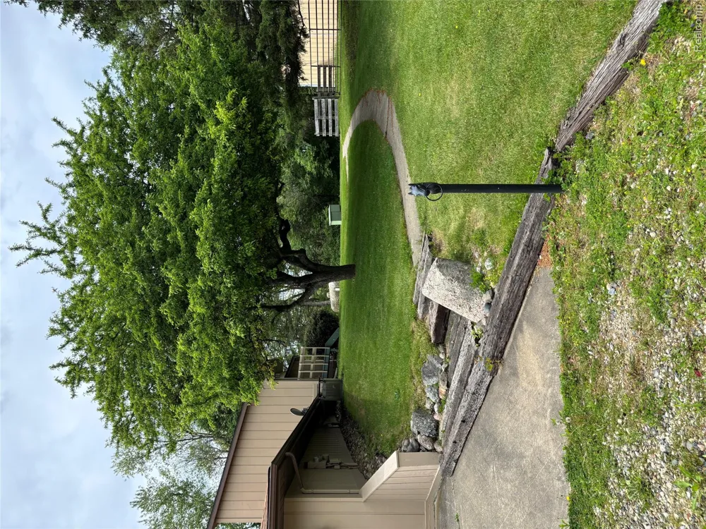 885 Lake Forest Drive Lapeer Township, MI 48446