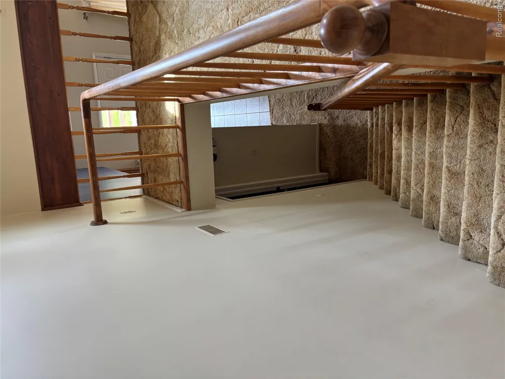 885 Lake Forest Drive Lapeer Township, MI 48446