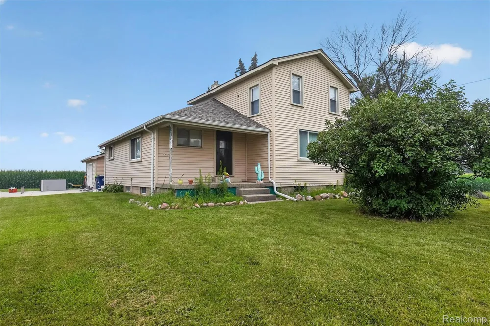 5660 Tittabawassee Road Kochville Township, MI 48604