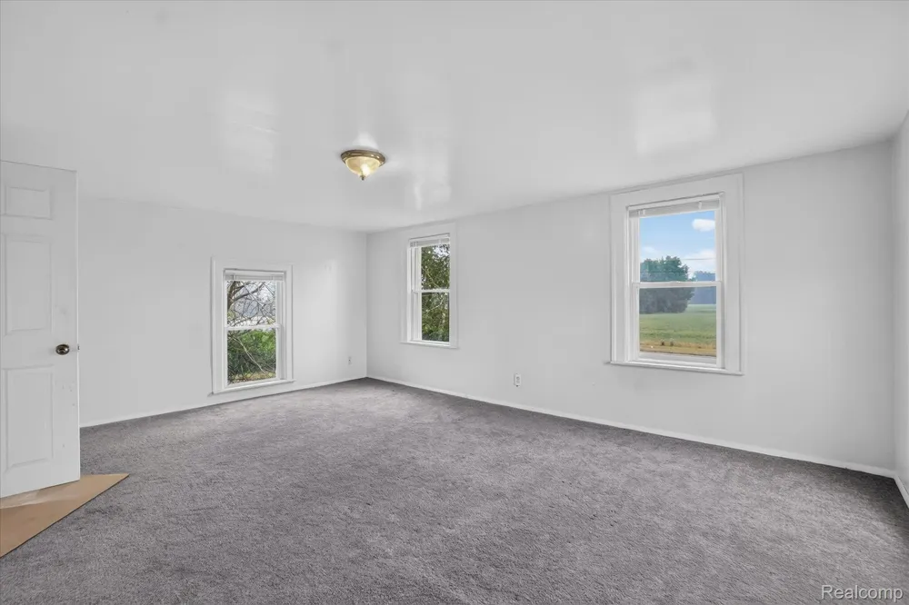 5660 Tittabawassee Road Kochville Township, MI 48604