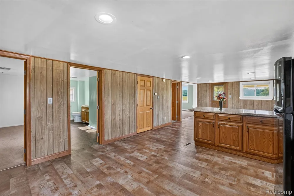 5660 Tittabawassee Road Kochville Township, MI 48604
