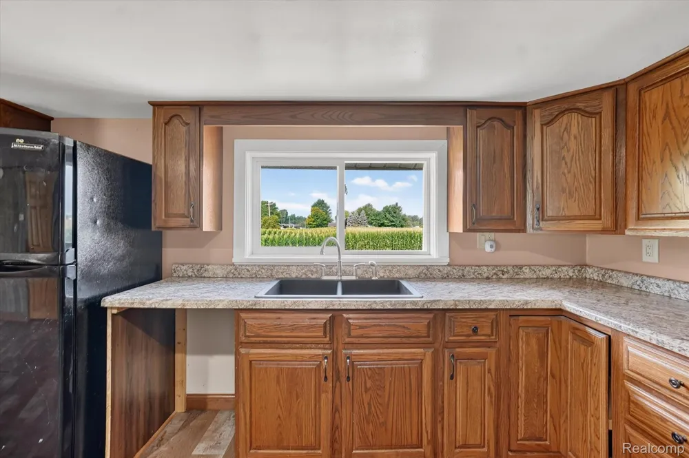 5660 Tittabawassee Road Kochville Township, MI 48604