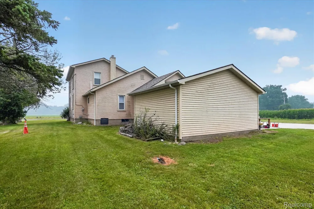 5660 Tittabawassee Road Kochville Township, MI 48604