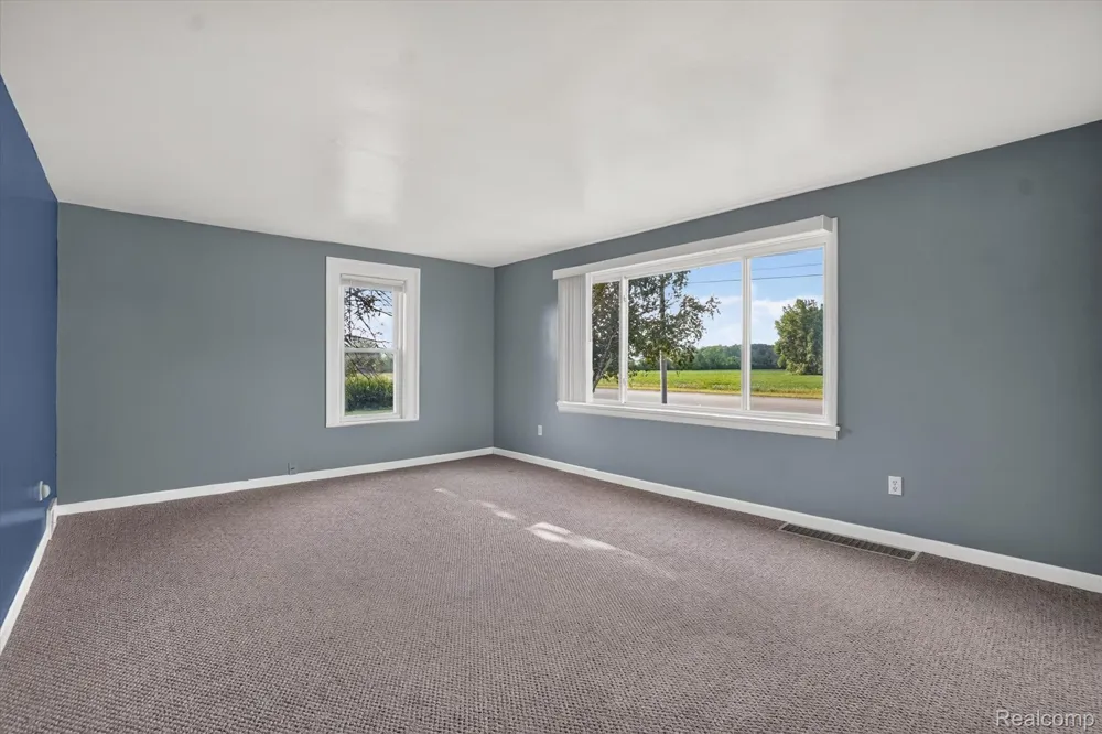 5660 Tittabawassee Road Kochville Township, MI 48604