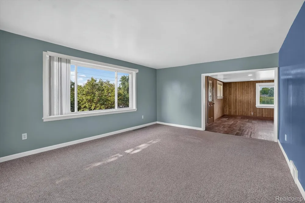 5660 Tittabawassee Road Kochville Township, MI 48604
