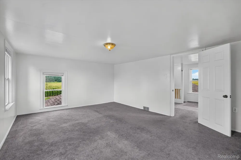 5660 Tittabawassee Road Kochville Township, MI 48604