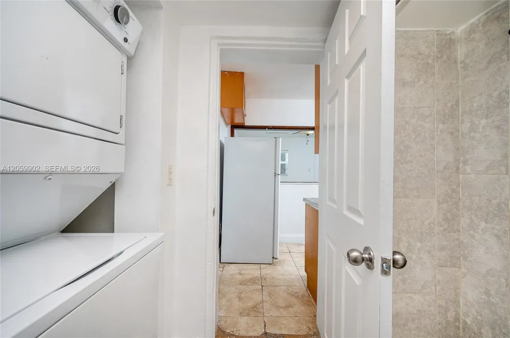 9050 NW 31st Ave #3 Miami, FL 33147