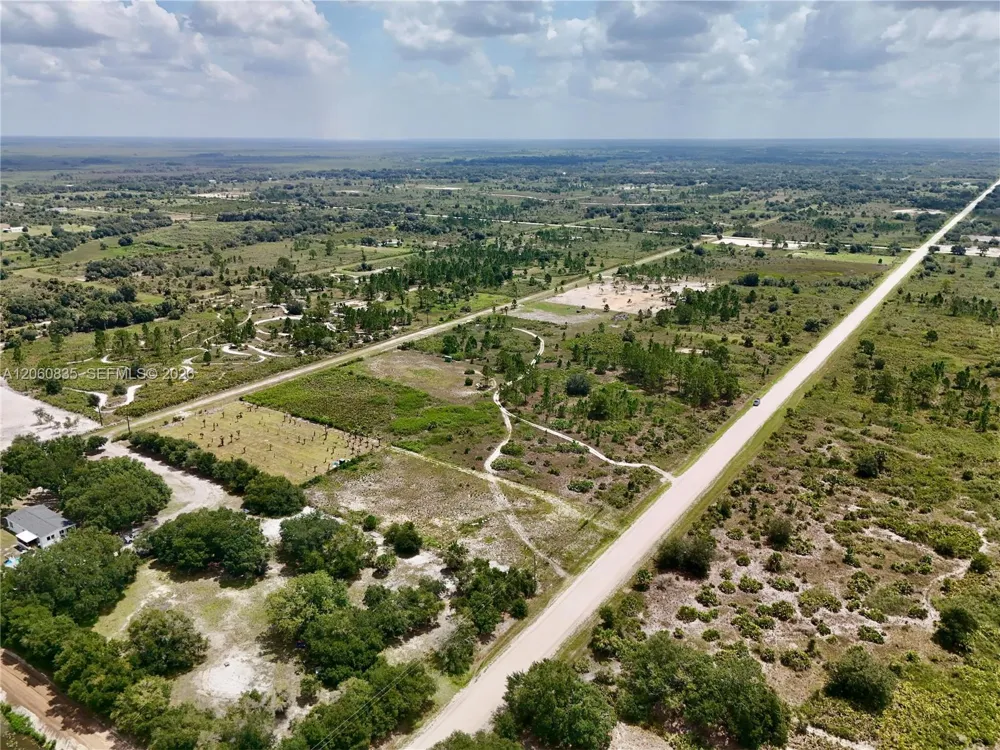 18277 NW 304TH Street Okeechobee, FL 34972