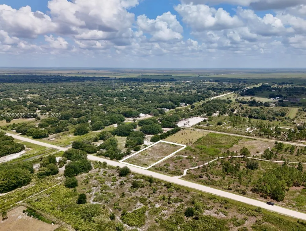 18277 NW 304TH Street Okeechobee, FL 34972