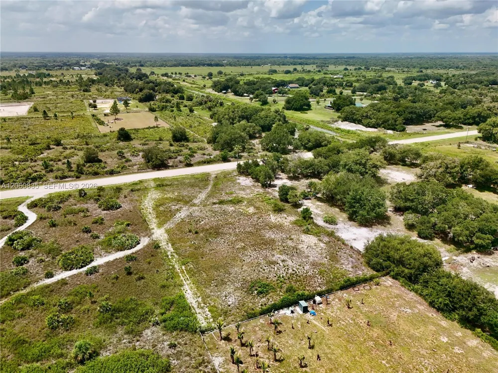 18277 NW 304TH Street Okeechobee, FL 34972