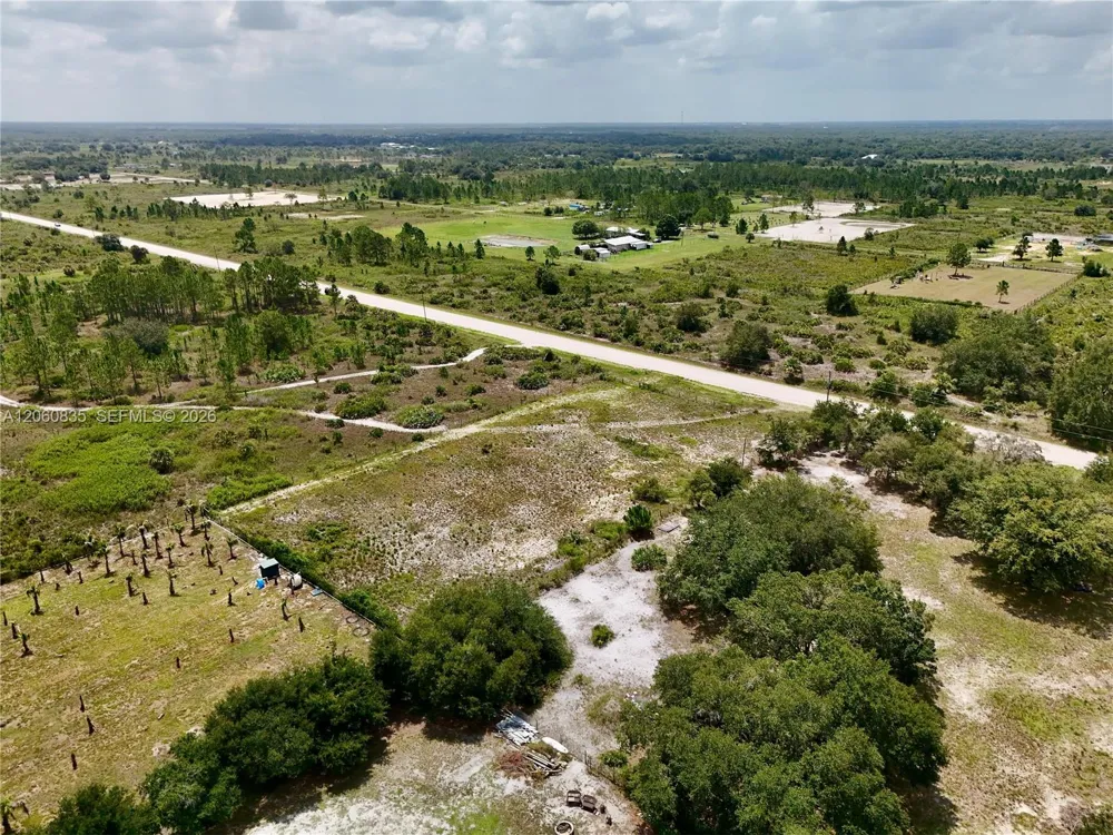 18277 NW 304TH Street Okeechobee, FL 34972