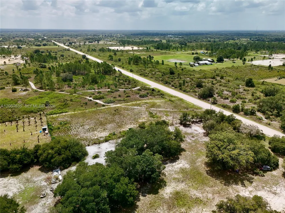18277 NW 304TH Street Okeechobee, FL 34972