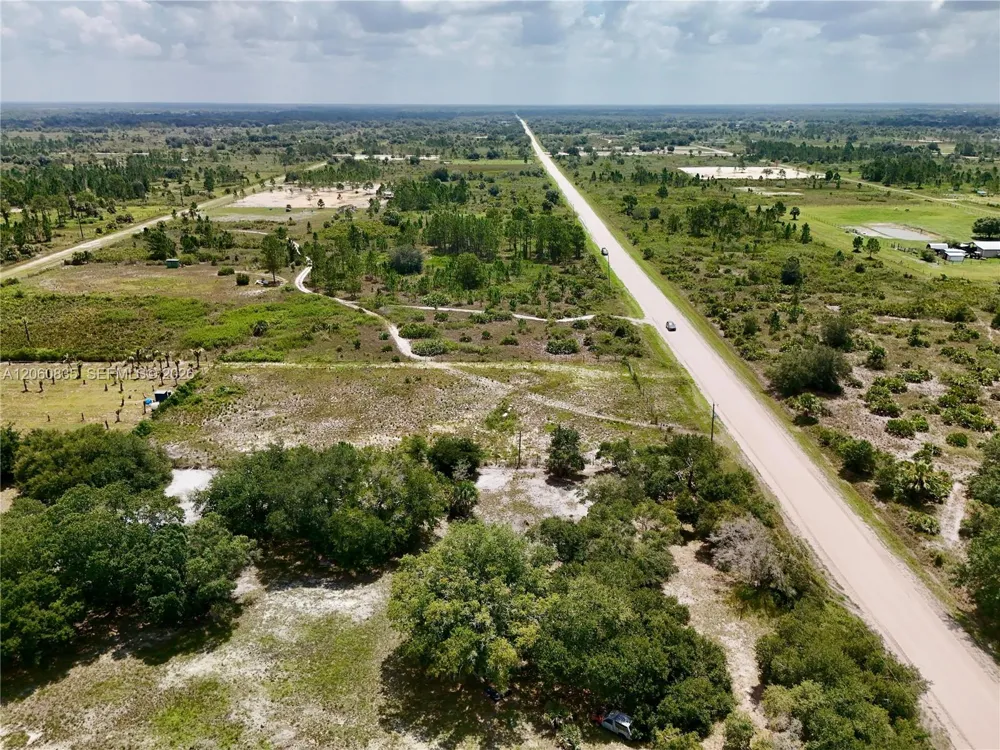 18277 NW 304TH Street Okeechobee, FL 34972