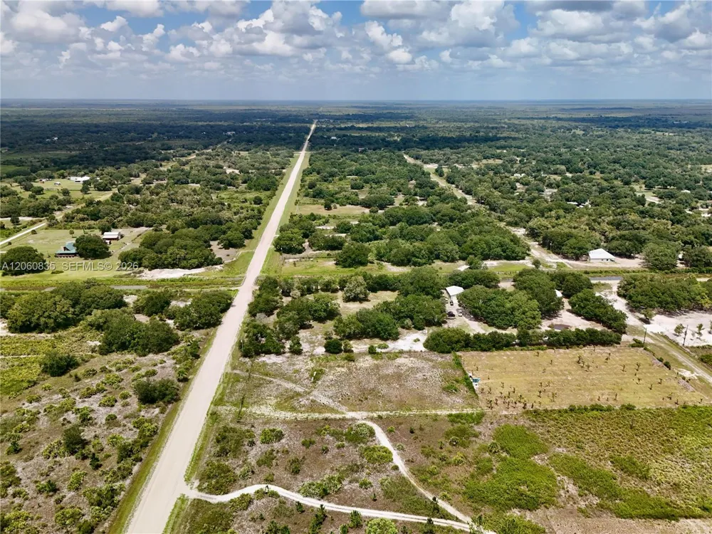 18277 NW 304TH Street Okeechobee, FL 34972