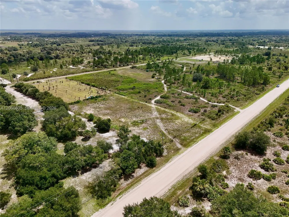 18277 NW 304TH Street Okeechobee, FL 34972
