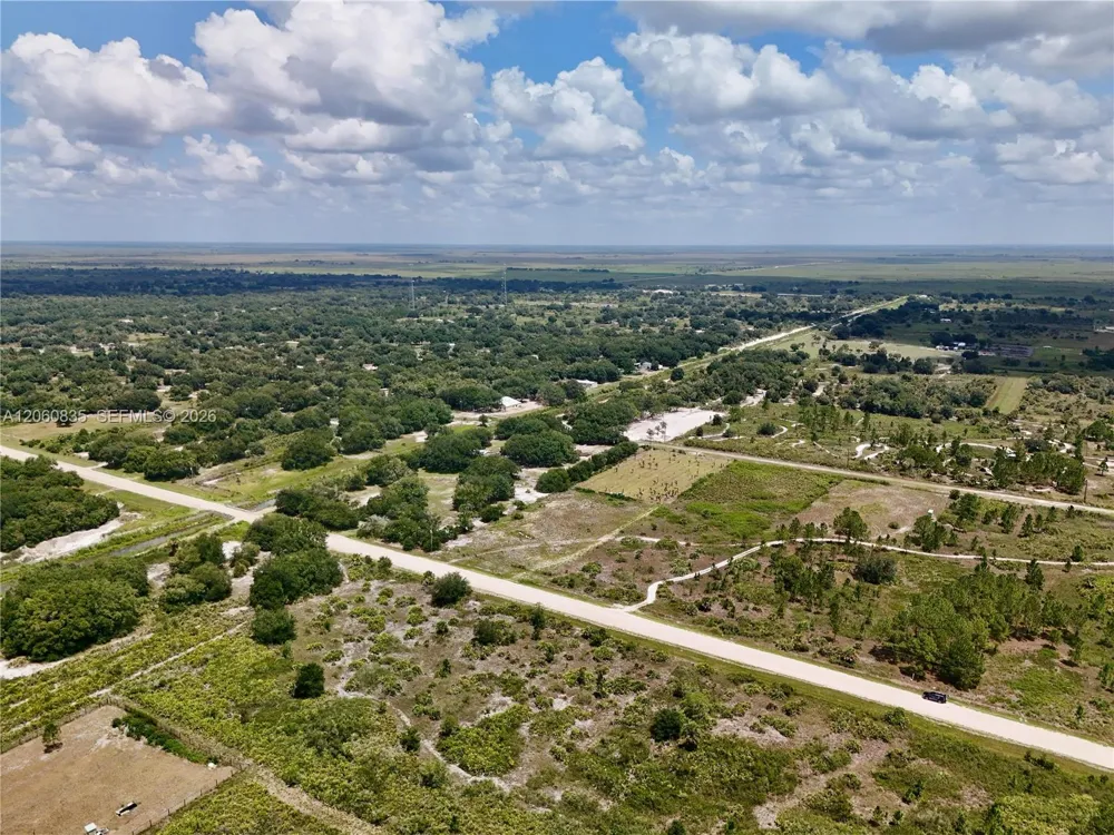 18277 NW 304TH Street Okeechobee, FL 34972