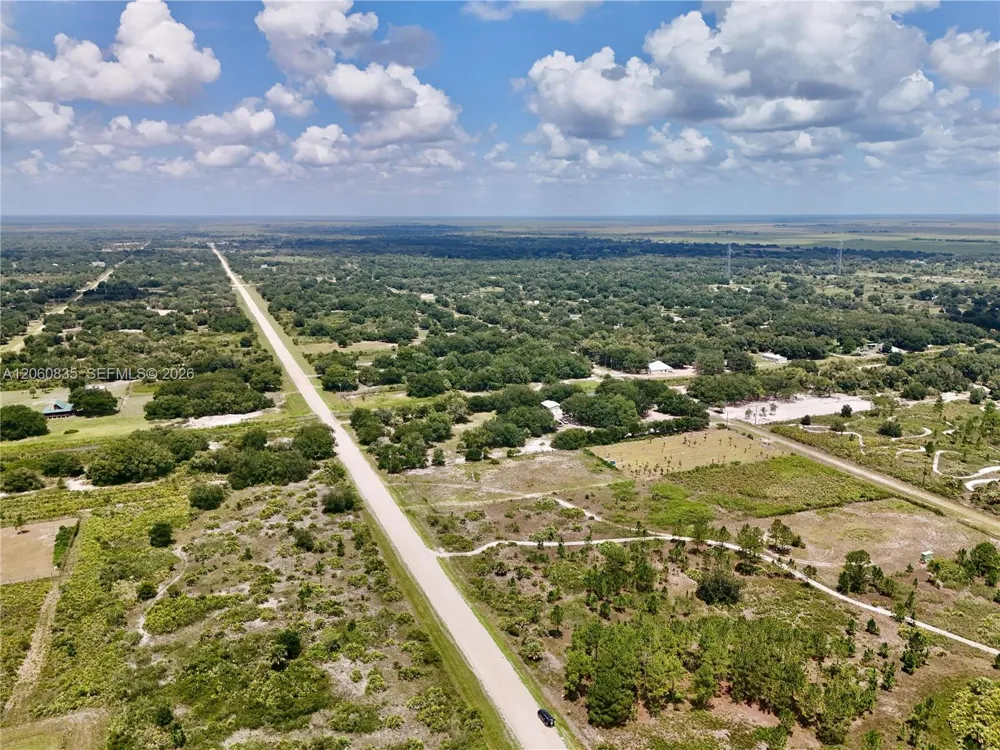 18277 NW 304TH Street Okeechobee, FL 34972