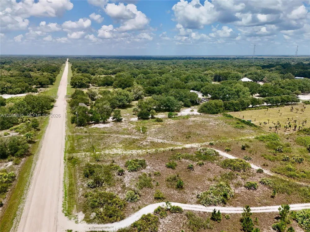 18277 NW 304TH Street Okeechobee, FL 34972