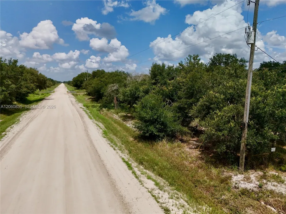 18277 NW 304TH Street Okeechobee, FL 34972